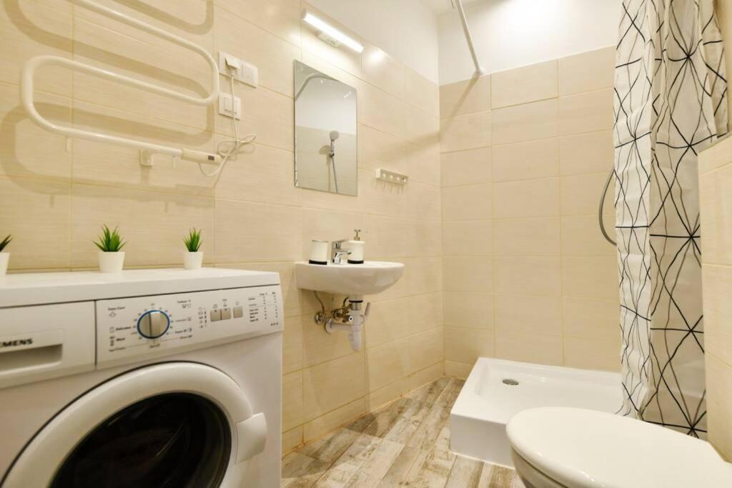 Cosy Two Bedroom Flat In Rottenbiller Str,Sky บูดาเปสต์ ภายนอก รูปภาพ