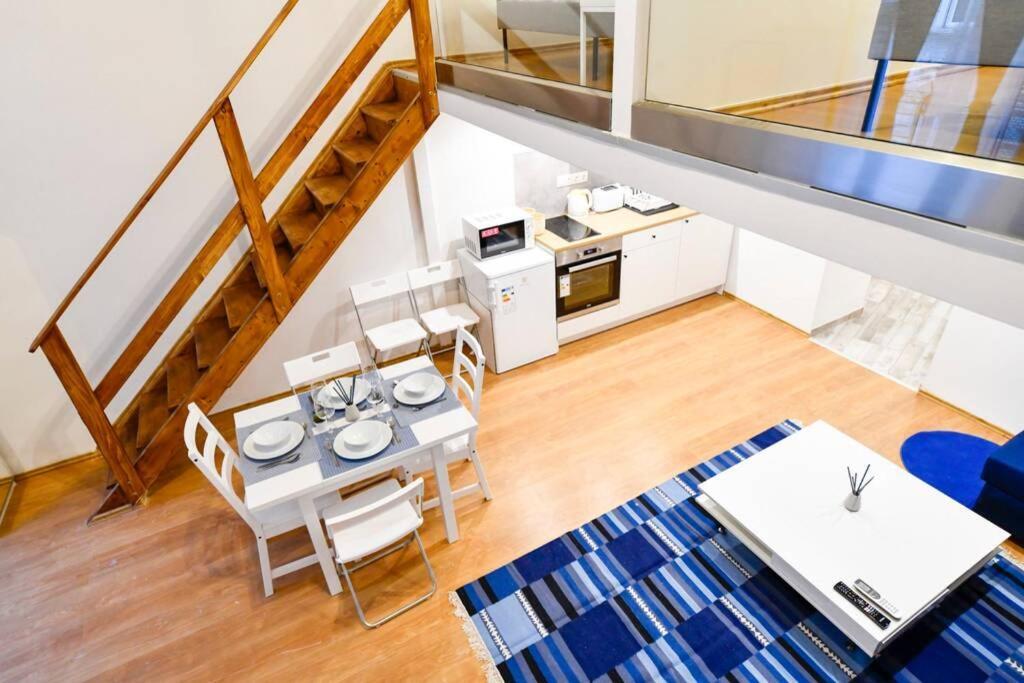 Cosy Two Bedroom Flat In Rottenbiller Str,Sky บูดาเปสต์ ภายนอก รูปภาพ